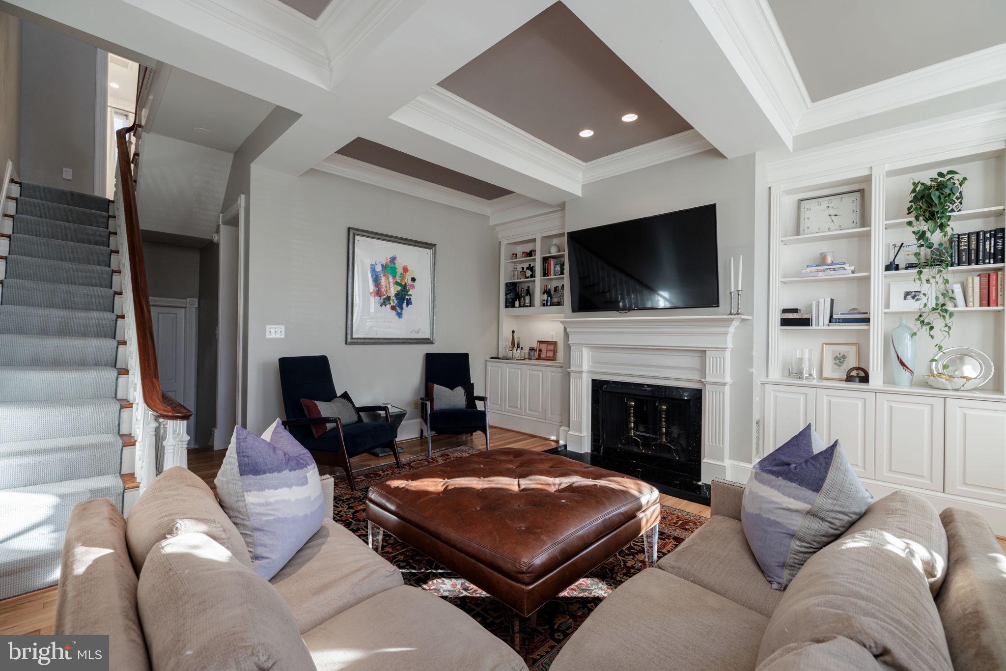 205 3rd Street Northeast Washington, DC 20002 - Photo 13 of 26 Family room w/10 ft coffered ceilings