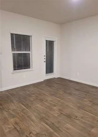 $1,690 | 211 Callado Circle, San Marcos, TX 78666