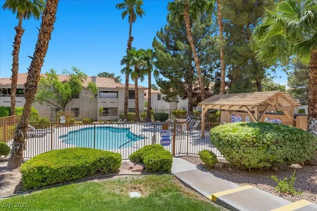 $1,750 | 2623 South Durango Drive, Unit 102, Las Vegas, NV 89117