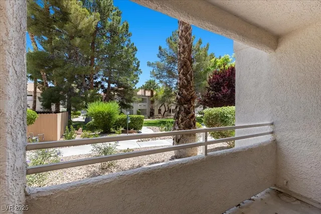$1,750 | 2623 South Durango Drive, Unit 102, Las Vegas, NV 89117