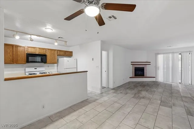 $1,750 | 2623 South Durango Drive, Unit 102, Las Vegas, NV 89117