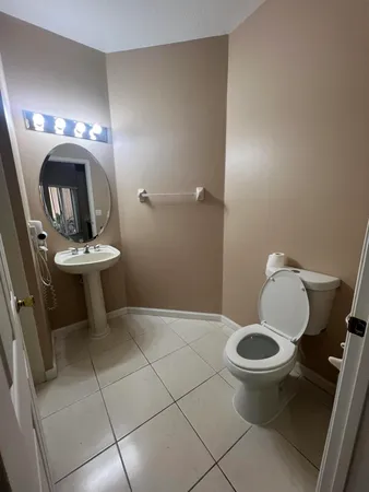 $1,200 | 8004 Carnoustie Place, Unit B, Port St. Lucie, FL 34986