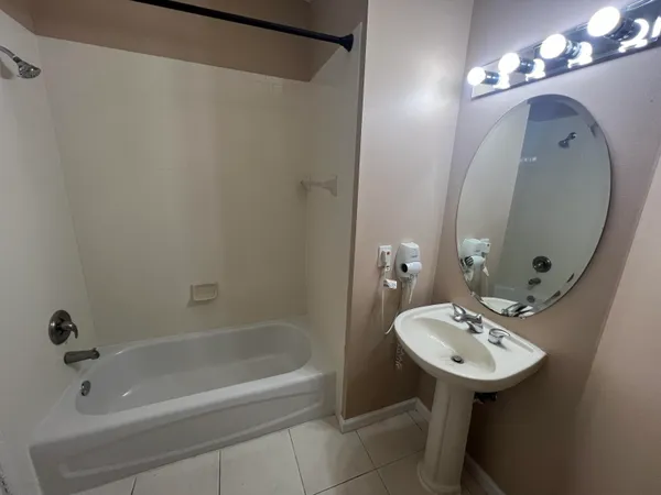 $1,200 | 8004 Carnoustie Place, Unit B, Port St. Lucie, FL 34986