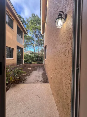 $1,200 | 8004 Carnoustie Place, Unit B, Port St. Lucie, FL 34986