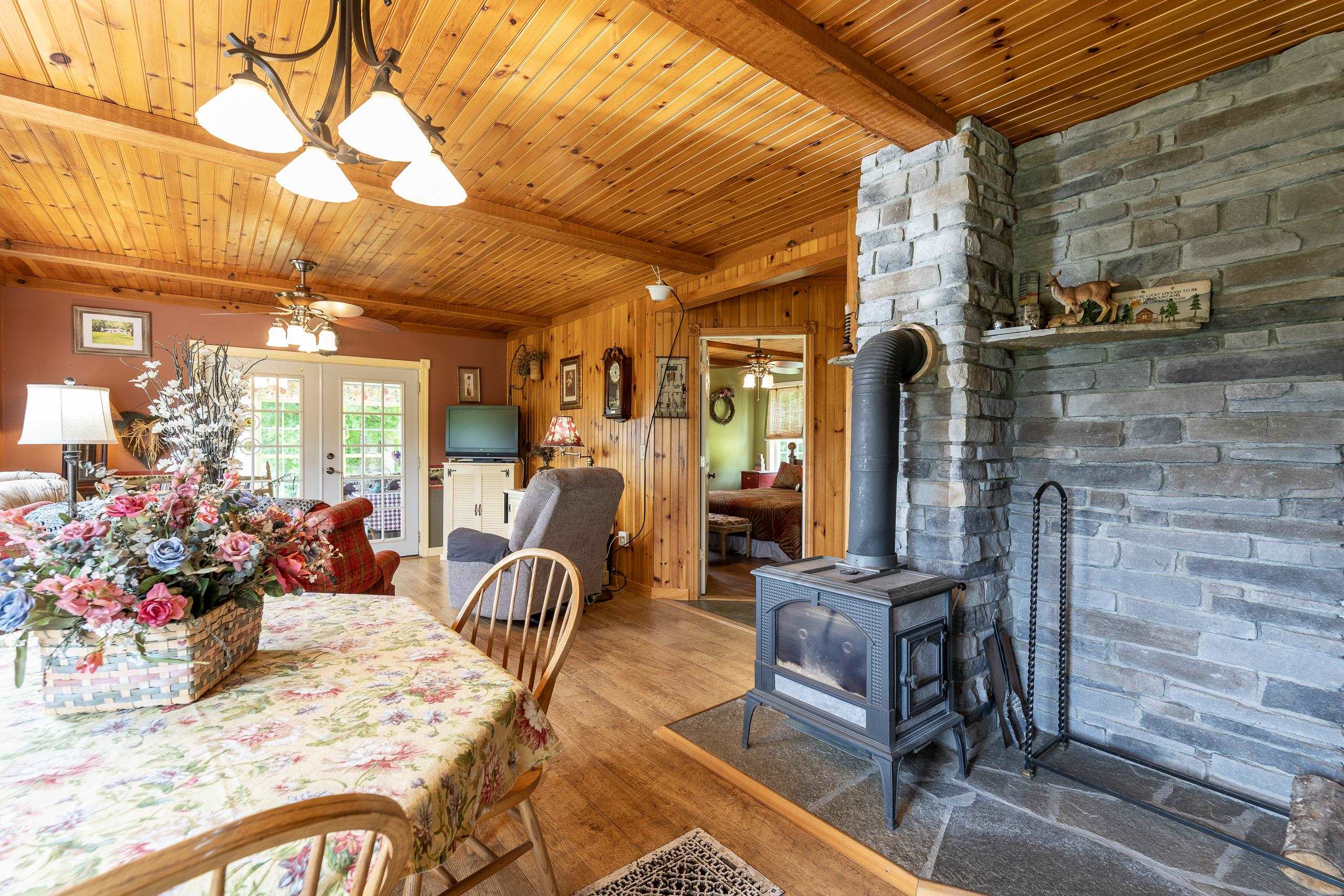 709 Little Sherburne Road Killington, VT 05751 - Photo 7 of 60