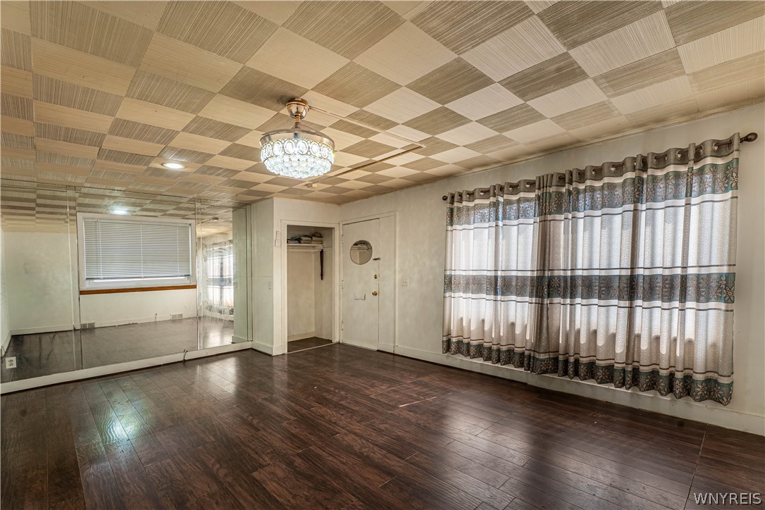 1960 Genesee Street Buffalo, NY 14211 - Photo 4 of 47