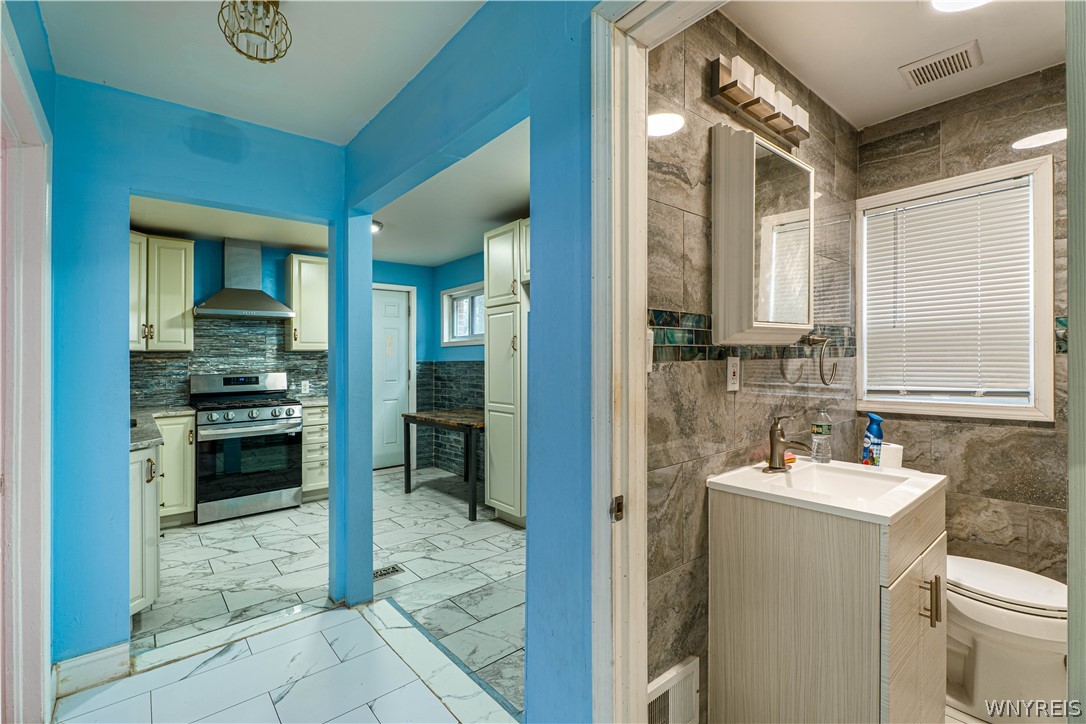 1960 Genesee Street Buffalo, NY 14211 - Photo 10 of 47