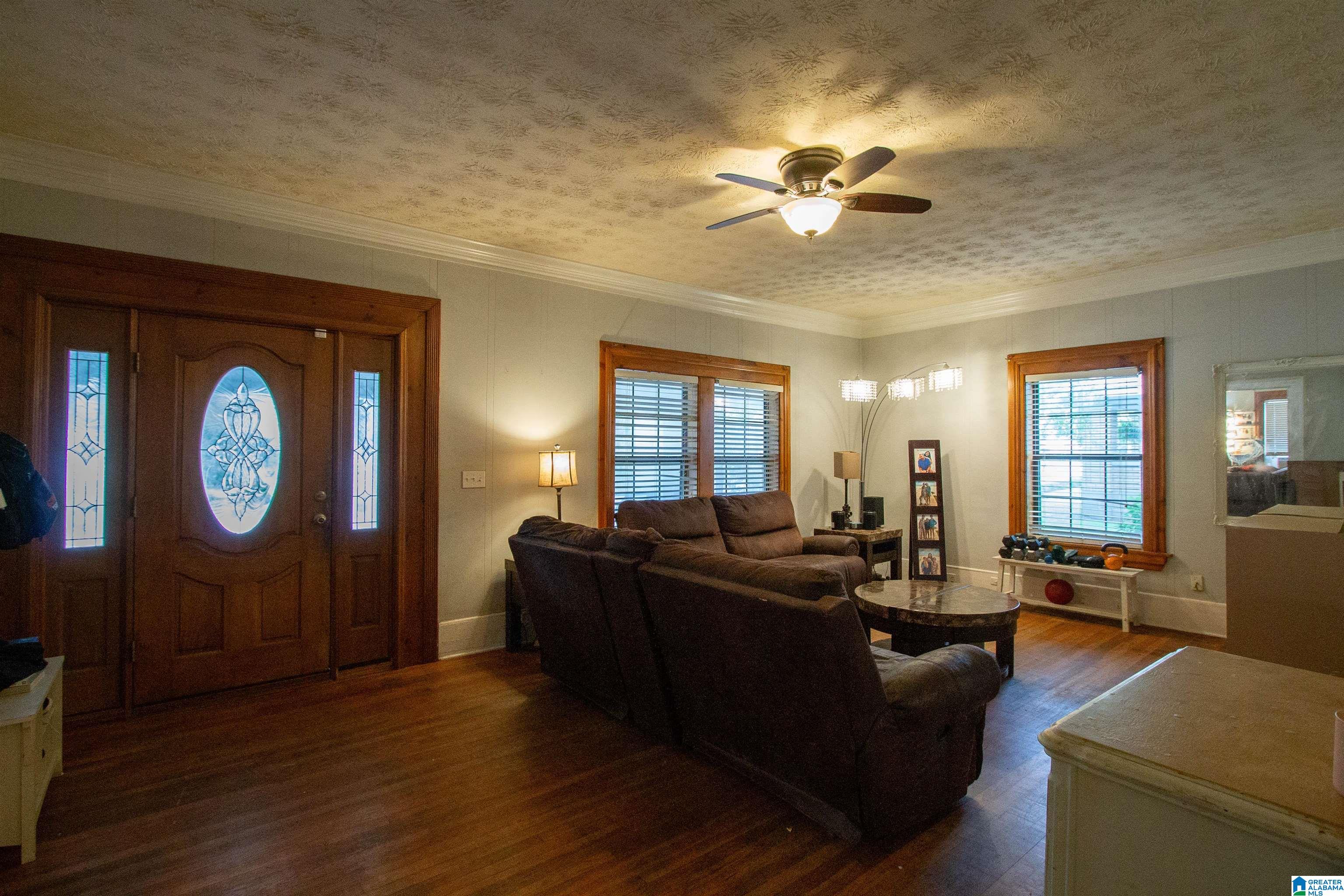 402 8th Street North Clanton, AL 35045 - Photo 7 of 32