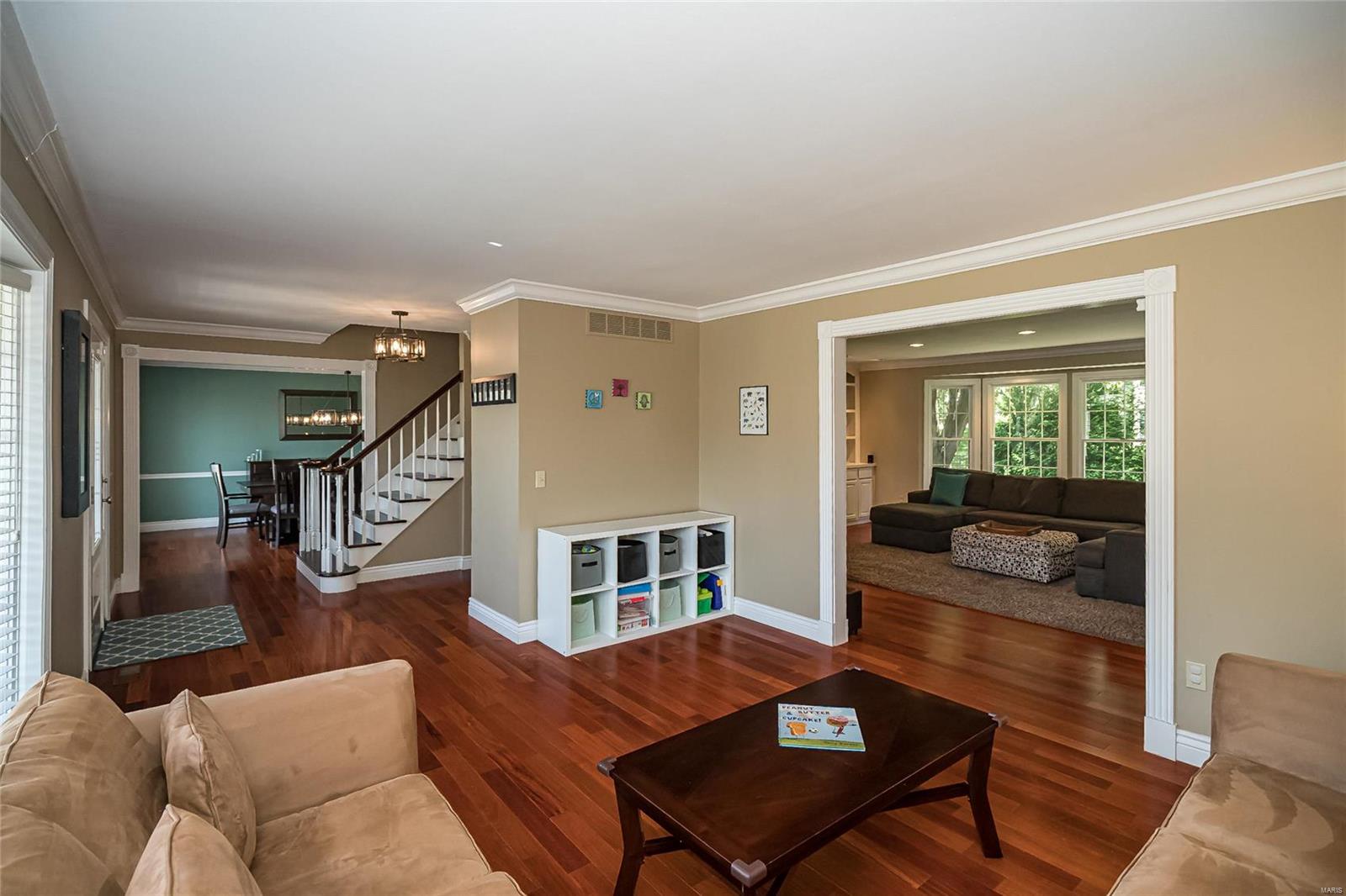 1938 Sumter Ridge Court Chesterfield, MO 63017 - Photo 5 of 33 Gallery Image 5