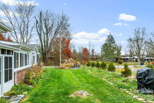 $365,000 | 1 Wintry Drive, Hendersonville, NC 28792