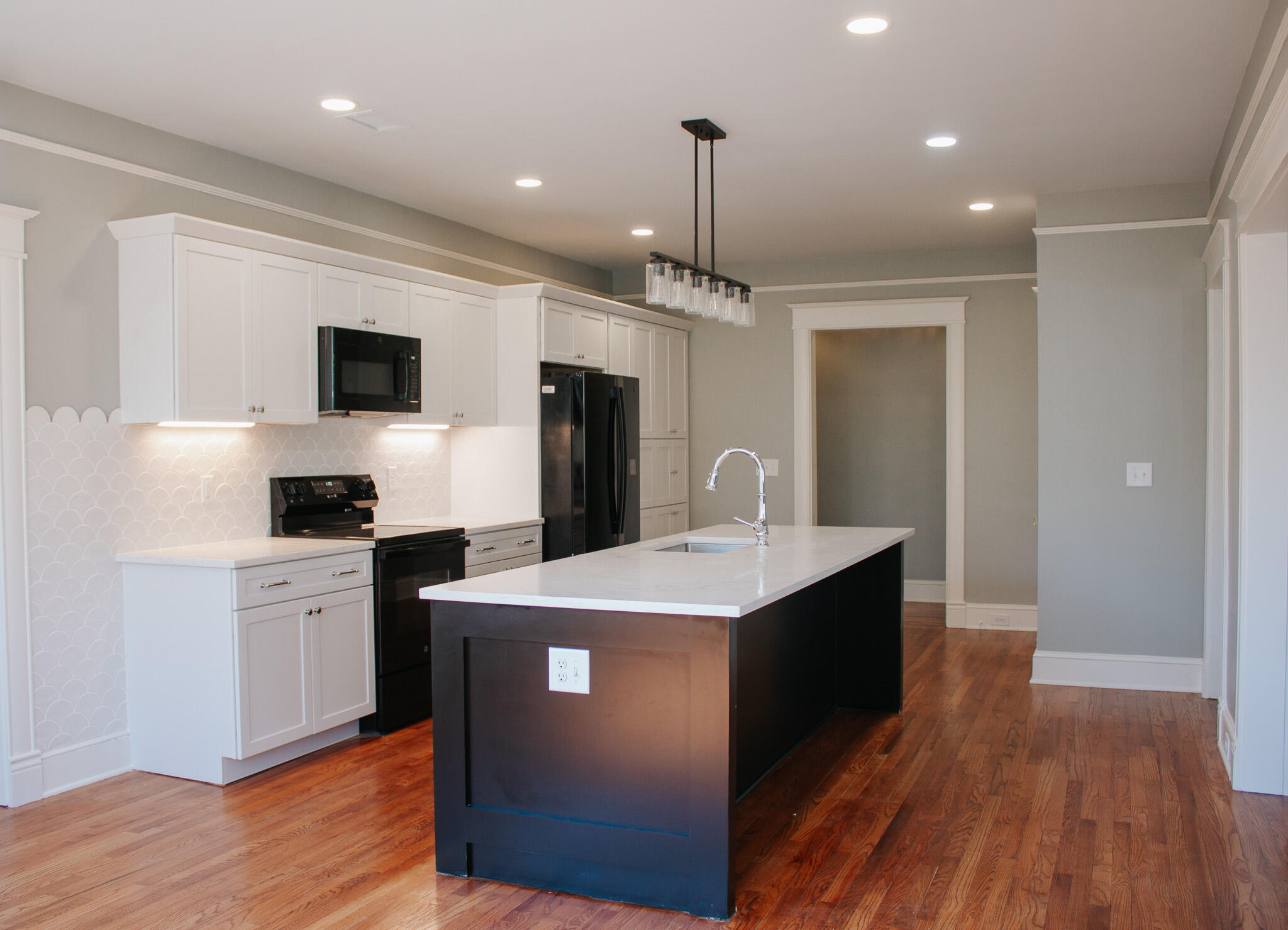 195 Tradd Street, Unit B Charleston, SC 29401 - Photo 12 of 41 IMG_8327