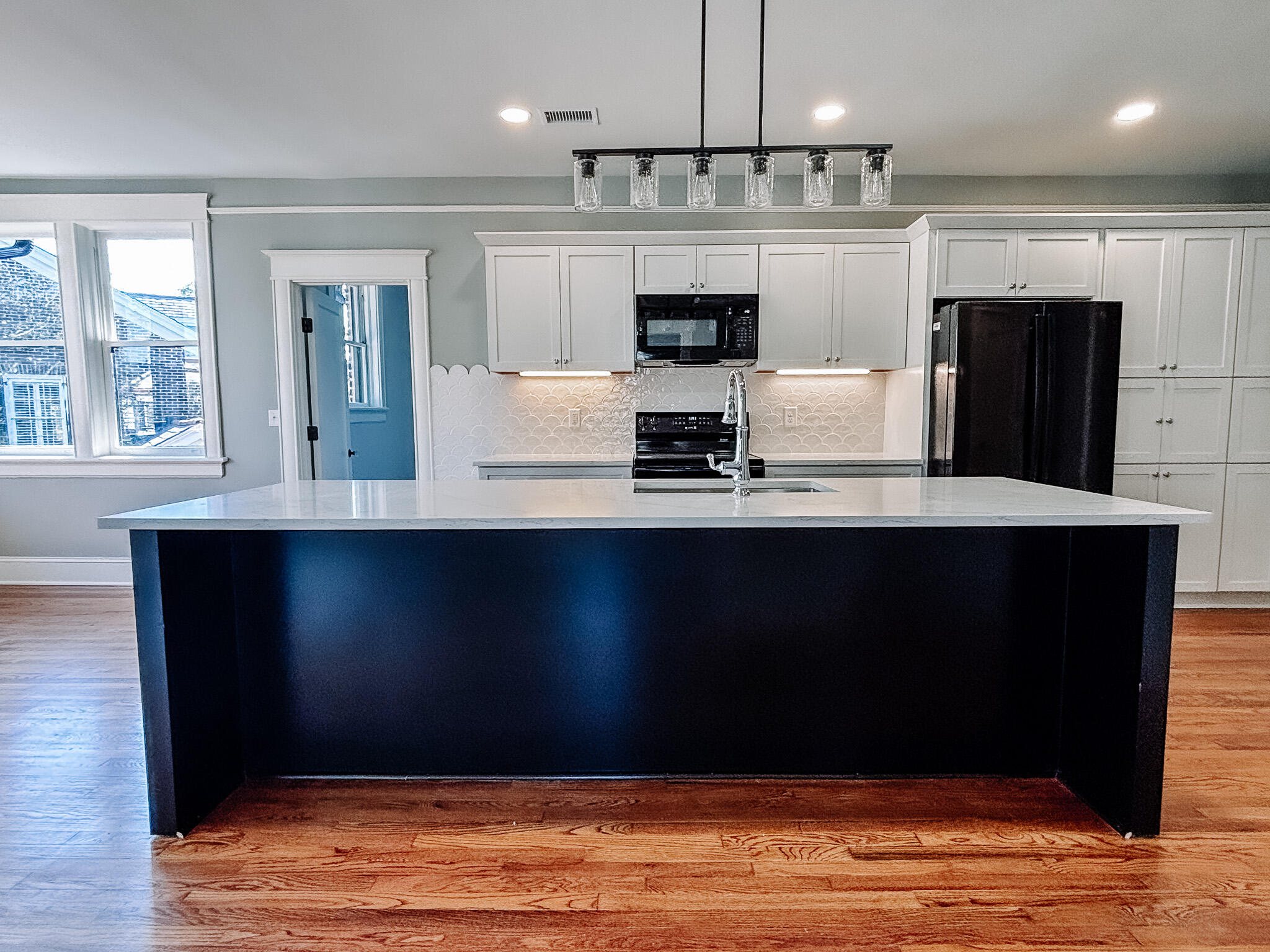 195 Tradd Street, Unit B Charleston, SC 29401 - Photo 6 of 41 IMG_4301