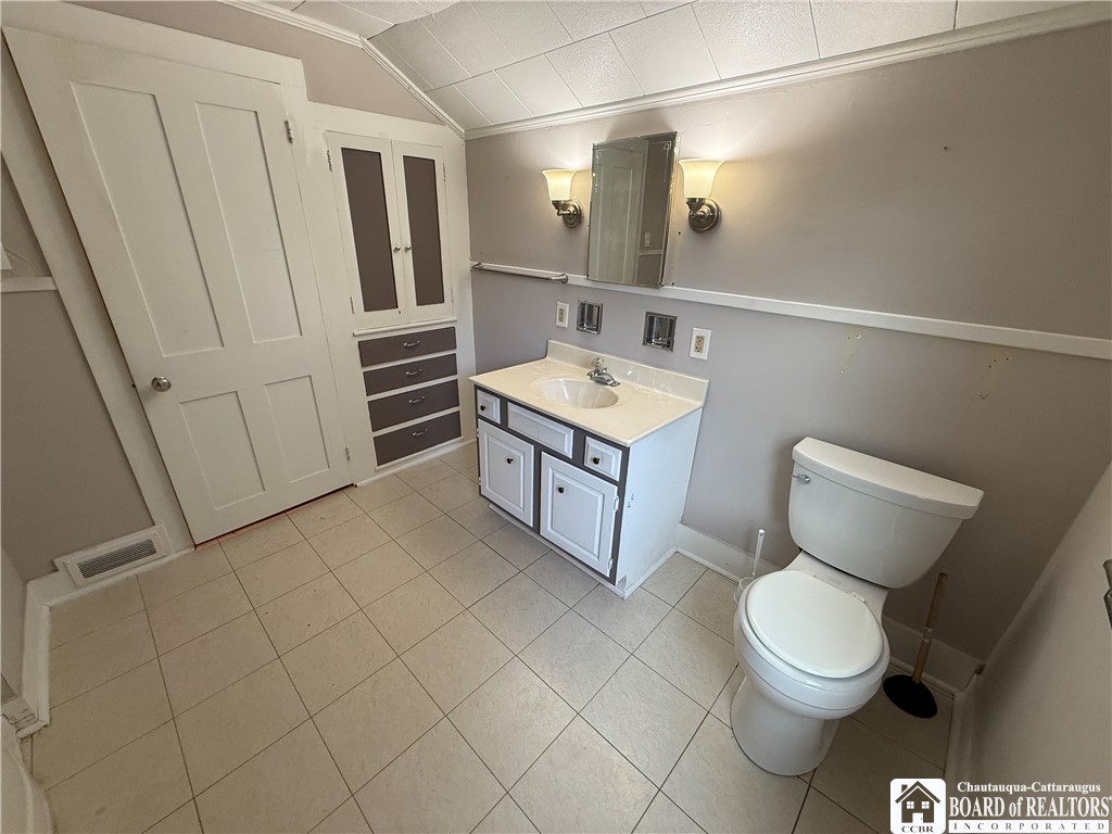 88 West 4th Street Dunkirk, NY 14048 - Photo 15 of 27