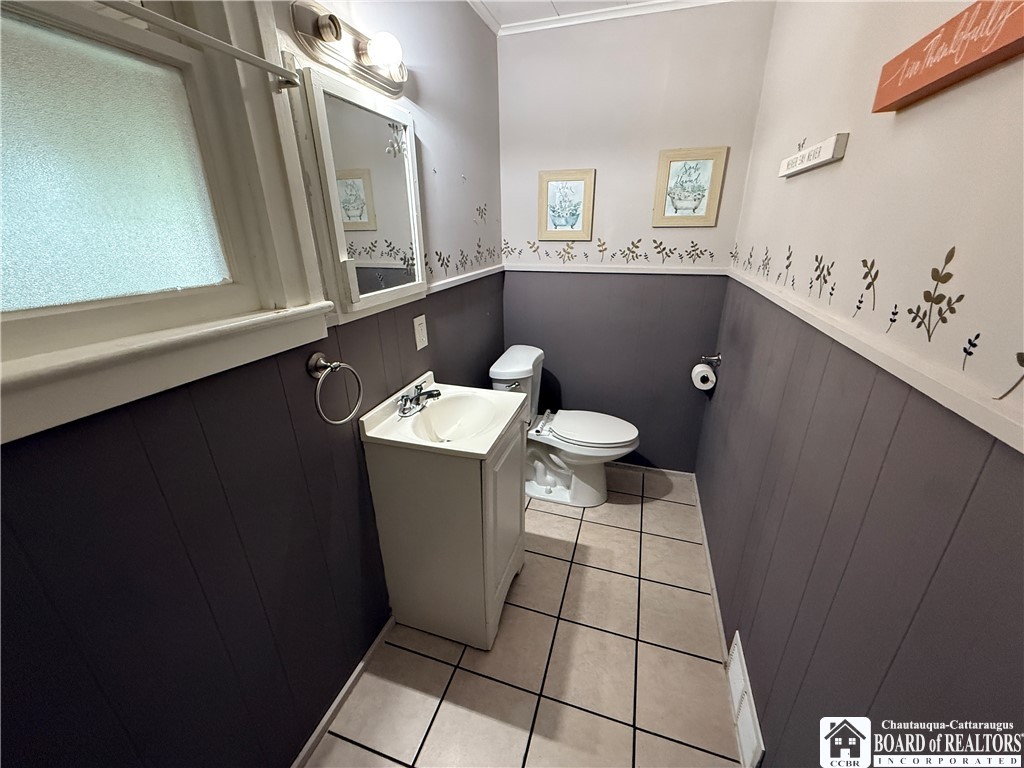 88 West 4th Street Dunkirk, NY 14048 - Photo 23 of 27