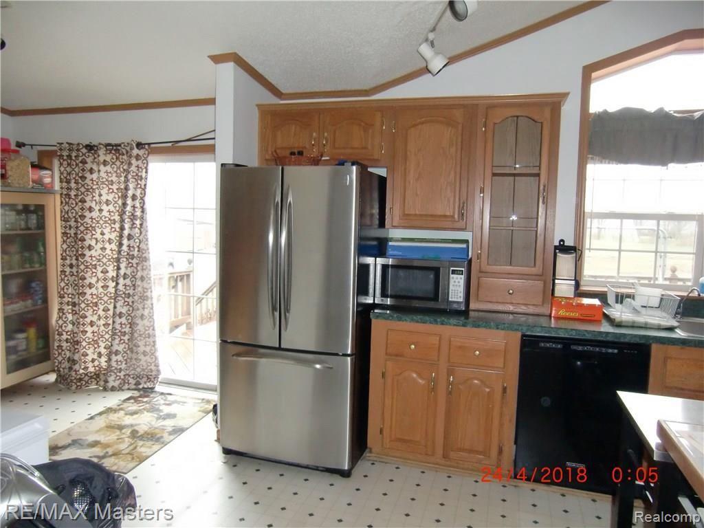 4042 Secor Road Petersburg, MI 49270 - Photo 20 of 22 CIMG3874.JPG
