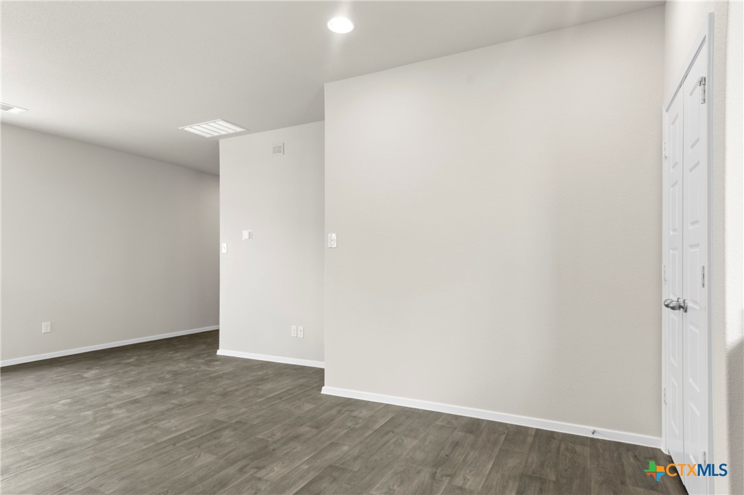 3035 Winding Creek Road Kyle, TX 78640 - Photo 6 of 38 a view of an empty room