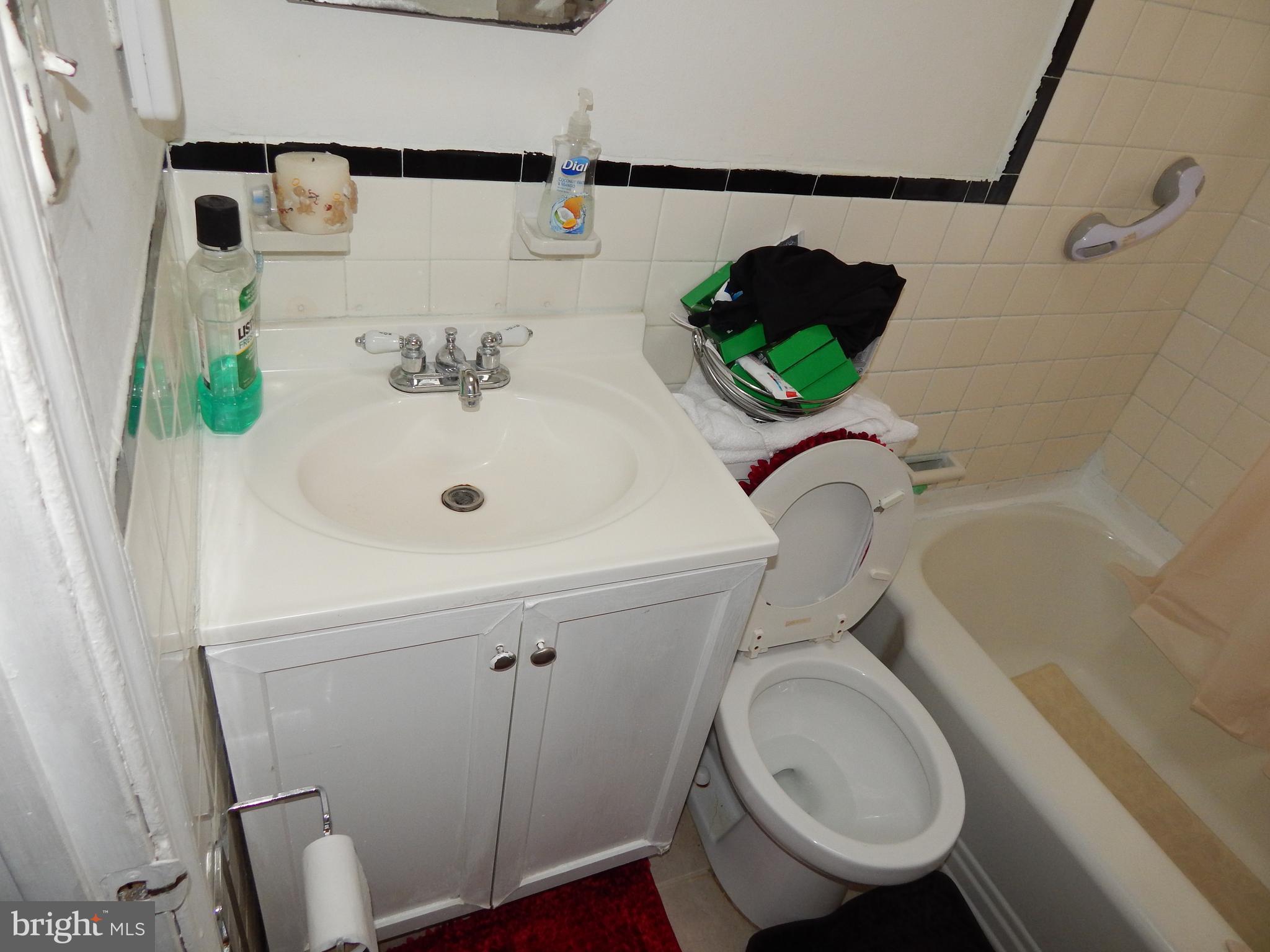 75 Springton Road Upper Darby, PA 19082 - Photo 24 of 34