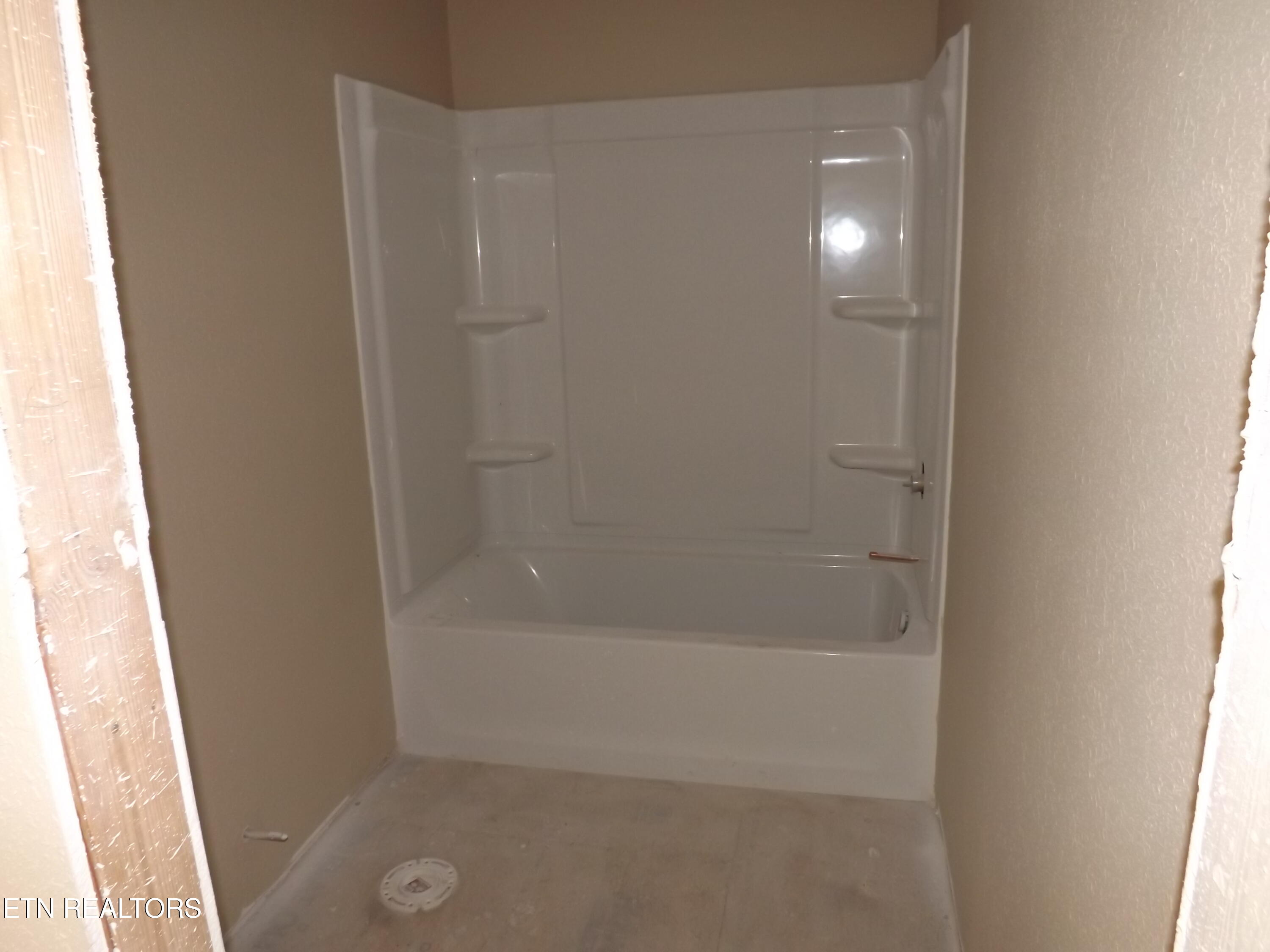 955 Shawanee Road Harrogate, TN 37752 - Photo 13 of 25 DSCF3838