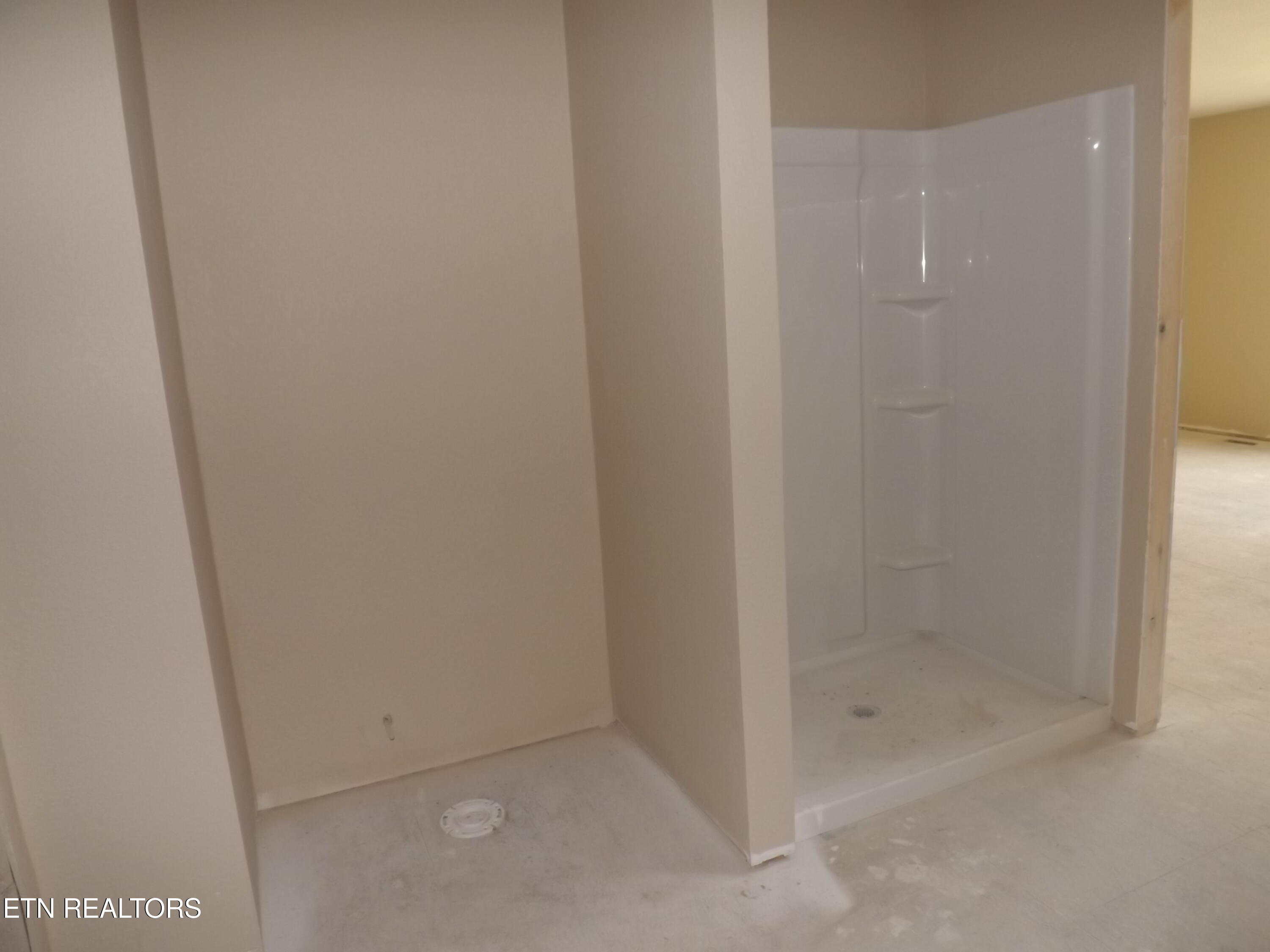 955 Shawanee Road Harrogate, TN 37752 - Photo 21 of 25 DSCF3848