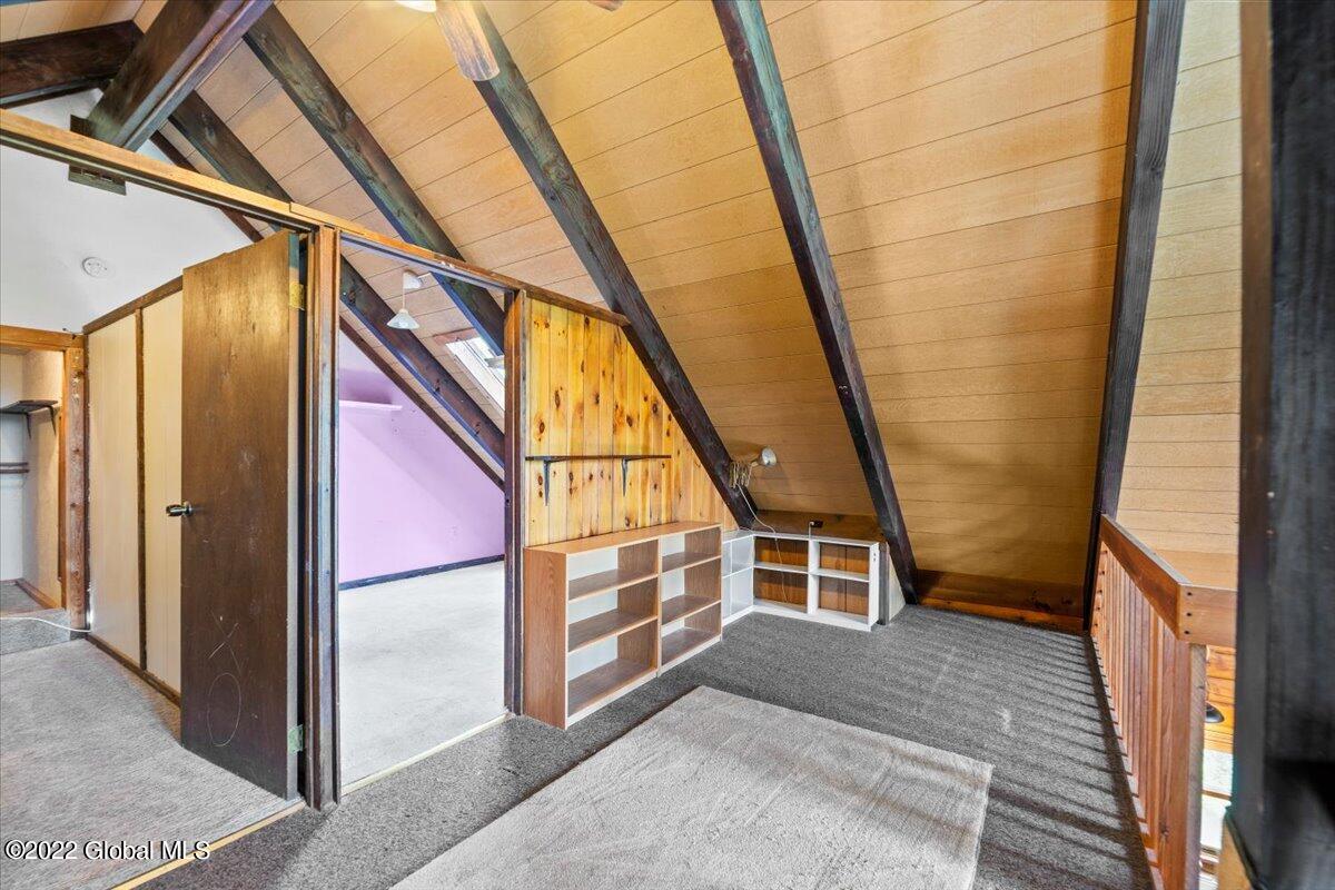 2569 Phillips Road Castleton-on-Hudson, NY 12033 - Photo 34 of 59 2nd Floor Loft