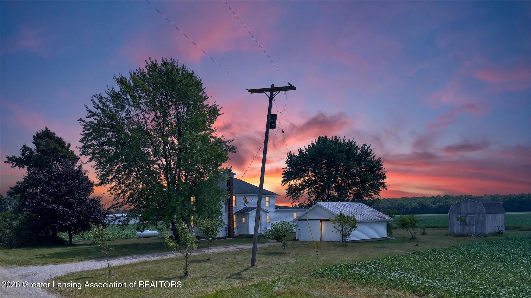 6292 East Gratiot Road Elsie, MI 48831 - Photo 2 of 46 01-6292-E-Gratiot-Rd-Bannister-WindowSti