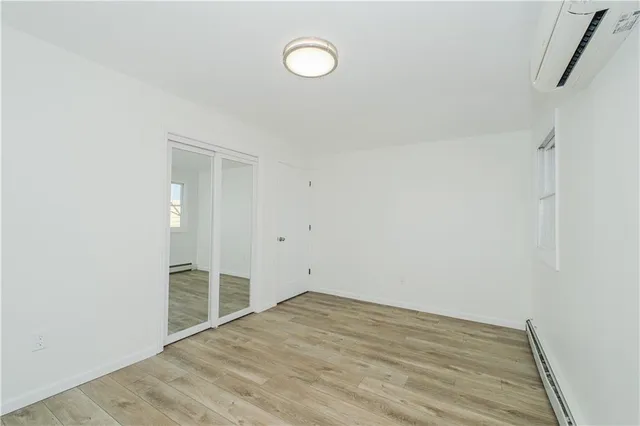 $875,000 | 22 Oakville Street | Willowbrook