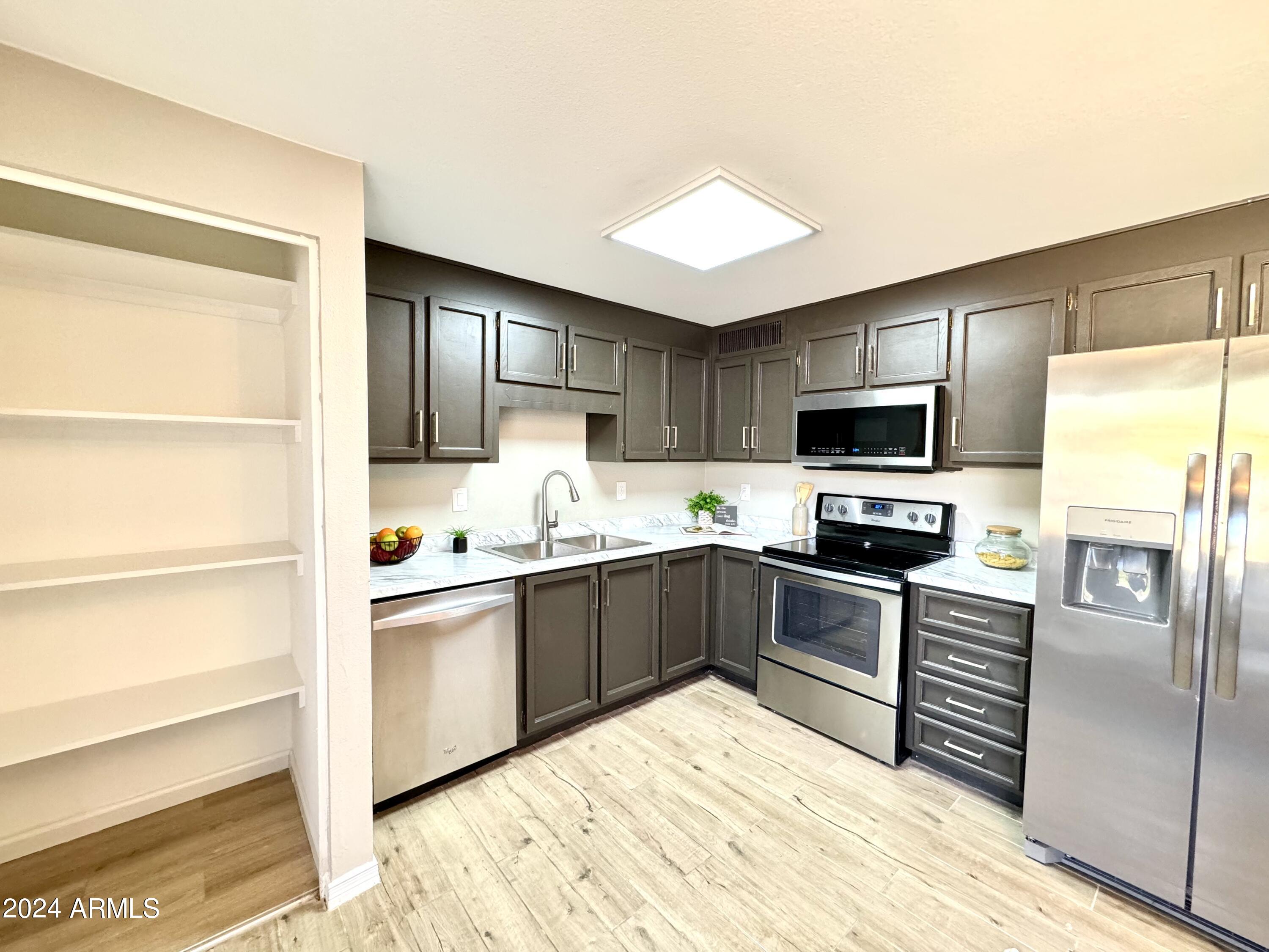 6302 West Monte Vista Road Phoenix, AZ 85035 - Photo 13 of 37 IMG_7264