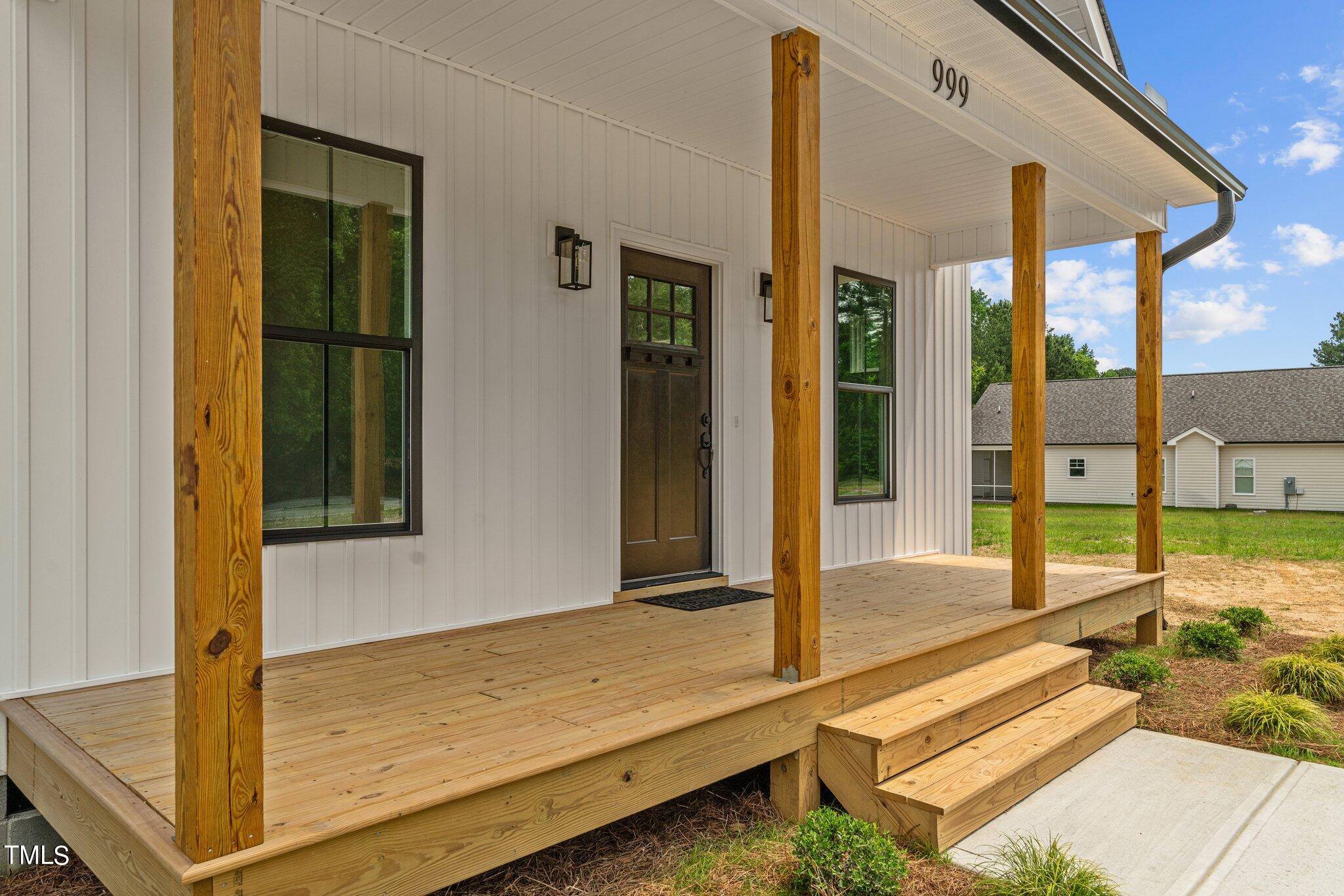 999 Thompson Road Four Oaks, NC 27524 - Photo 3 of 32 39-web-or-mls-DSC01215