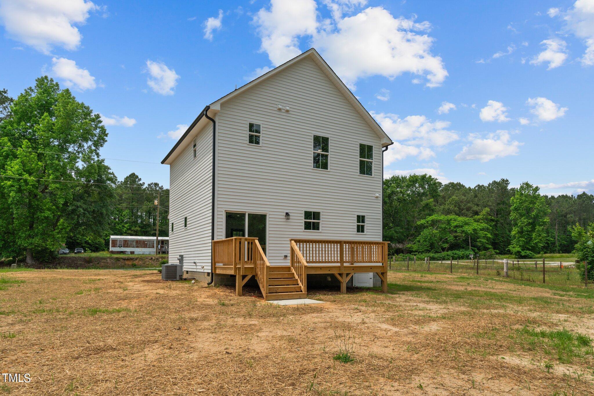 999 Thompson Road Four Oaks, NC 27524 - Photo 31 of 32 33-web-or-mls-DSC01209