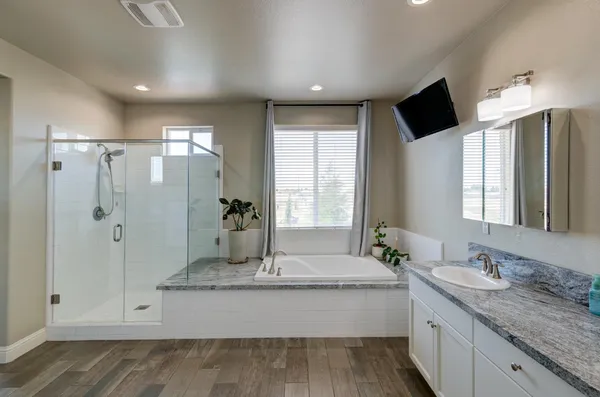 $915,000 | 3211 Salem Avenue, Clovis, CA 93619