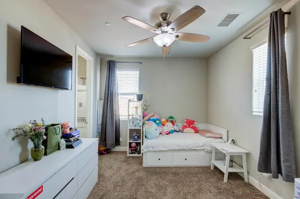 $915,000 | 3211 Salem Avenue, Clovis, CA 93619