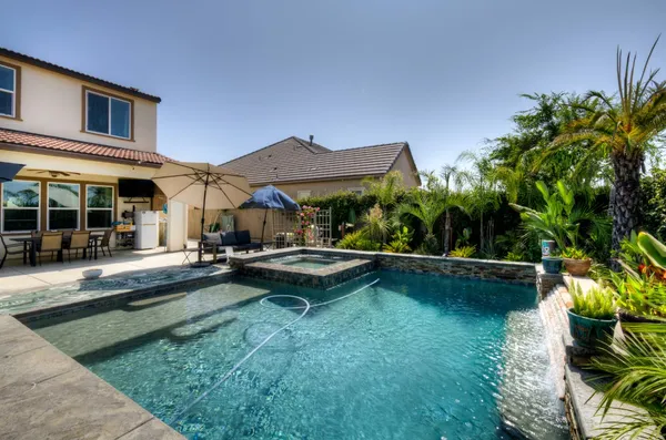 $915,000 | 3211 Salem Avenue, Clovis, CA 93619