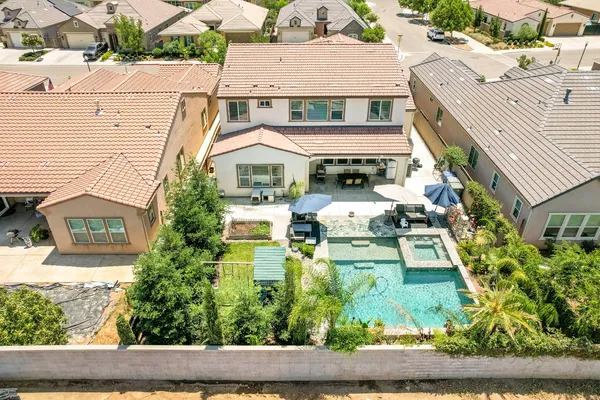 $915,000 | 3211 Salem Avenue, Clovis, CA 93619