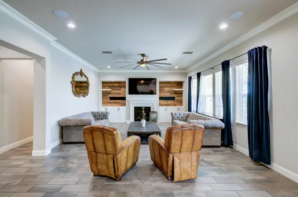 $915,000 | 3211 Salem Avenue, Clovis, CA 93619