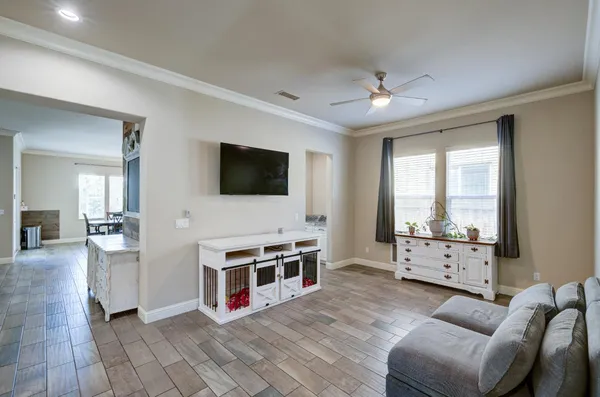 $915,000 | 3211 Salem Avenue, Clovis, CA 93619