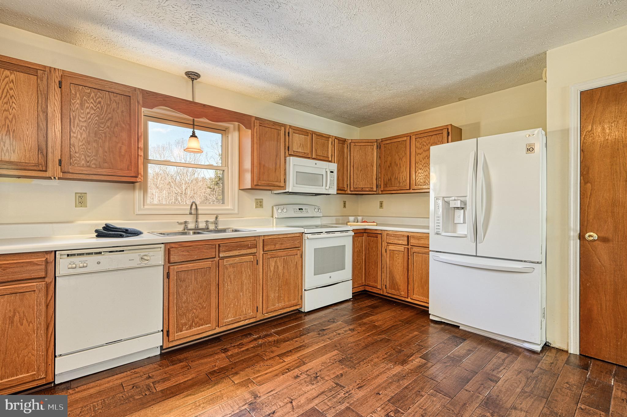 577 Cuckoo Road Louisa, VA 23093 - Photo 12 of 58 Kitchen