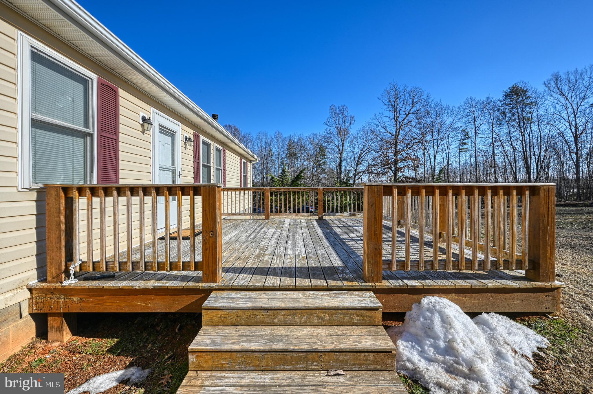 577 Cuckoo Road Louisa, VA 23093 - Photo 5 of 58 Large Front deck