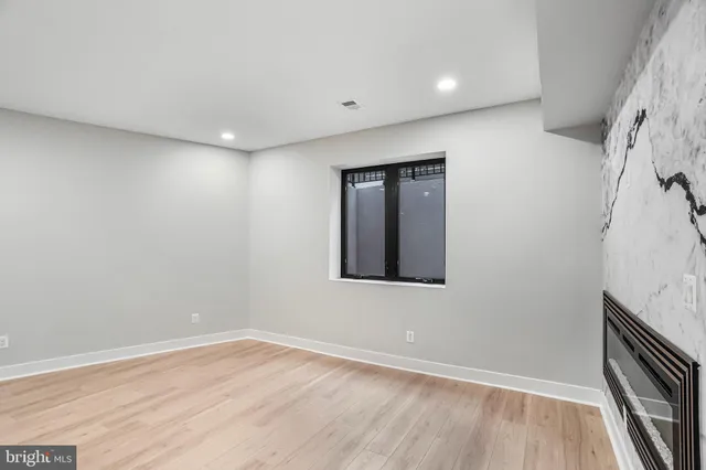 $11,500 | 3500 7th Street North, Arlington, VA 22201