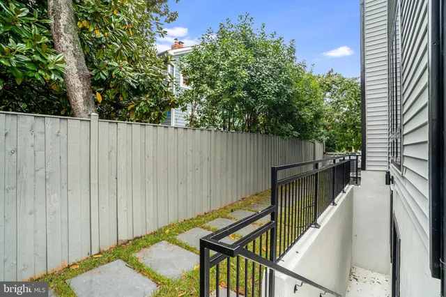 $11,500 | 3500 7th Street North, Arlington, VA 22201