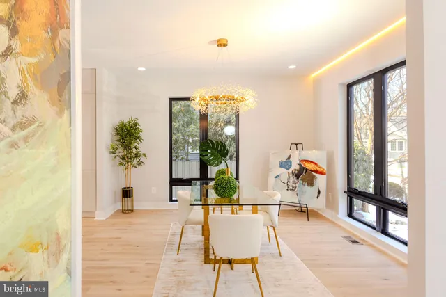 $11,500 | 3500 7th Street North, Arlington, VA 22201