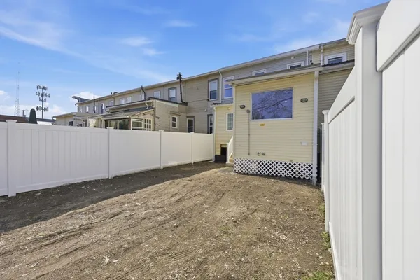 $325,000 | 13 Green Avenue, Westfield, MA 01085