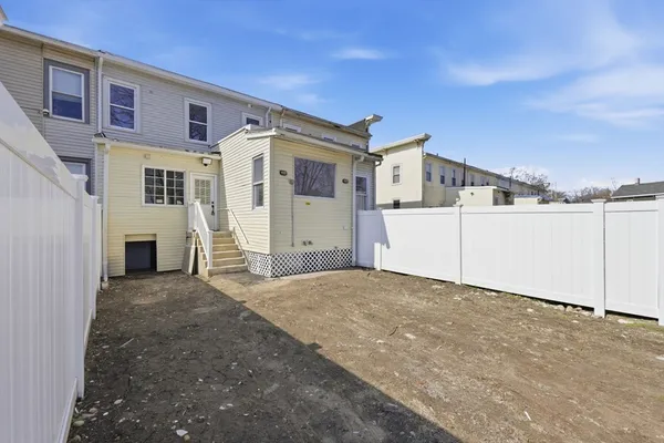 $325,000 | 13 Green Avenue, Westfield, MA 01085