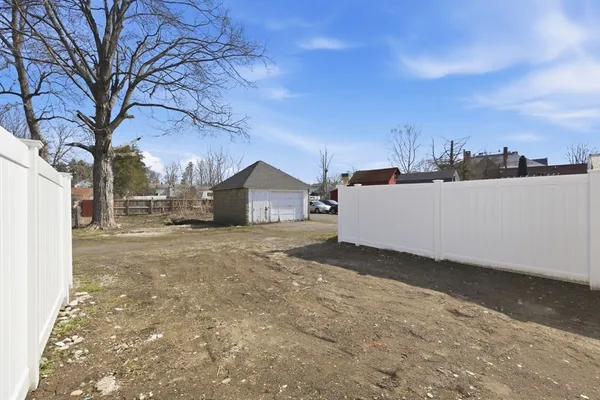 $325,000 | 13 Green Avenue, Westfield, MA 01085