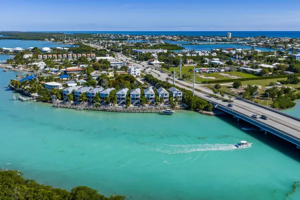 $2,545,000 | 11890 1st Ave Gulf, Unit 2, Marathon, FL 33050
