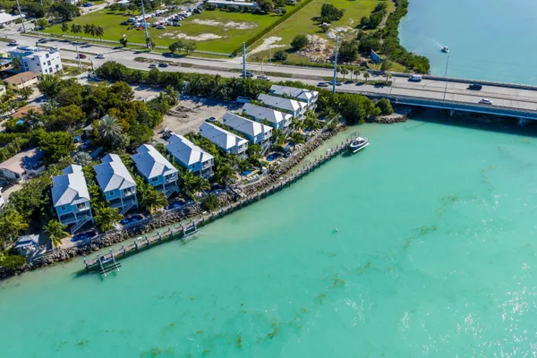 $2,545,000 | 11890 1st Ave Gulf, Unit 2, Marathon, FL 33050
