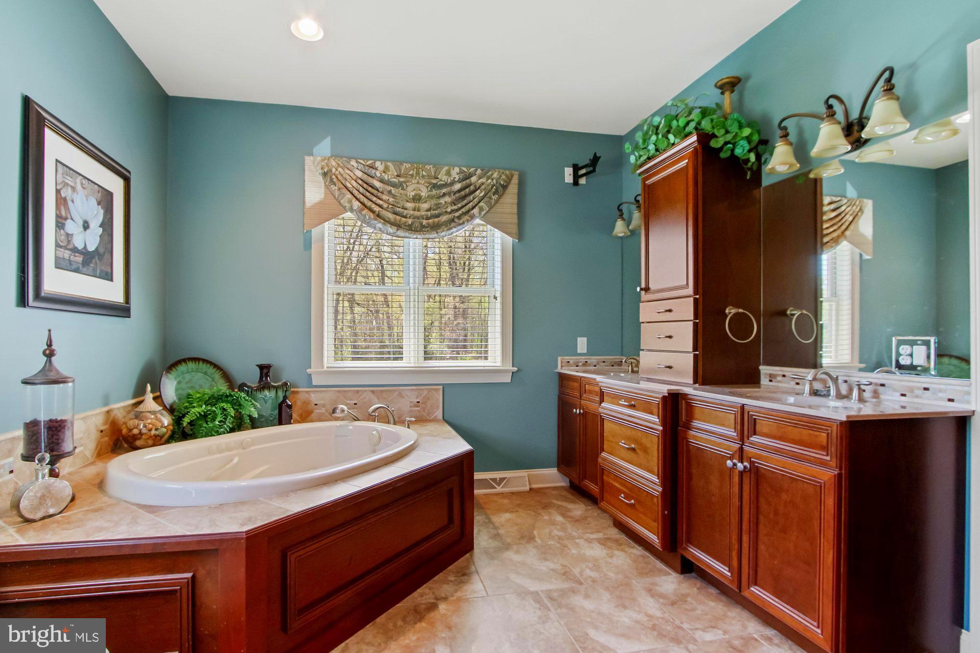 2575 Blackberry Road Dover, PA 17315 - Photo 25 of 49