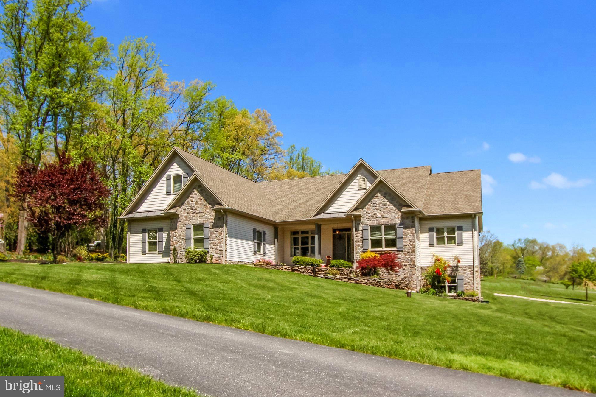 2575 Blackberry Road Dover, PA 17315 - Photo 5 of 49