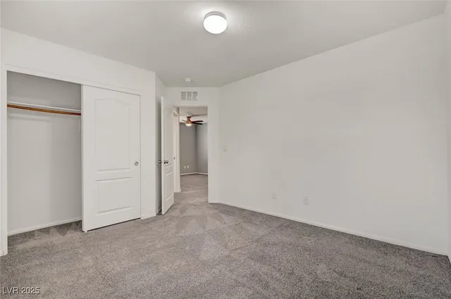 $2,295 | 864 Royal Amethyst Way, Las Vegas, NV 89178