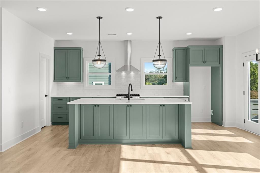 369 King's Landing Atlanta, GA 30354 - Photo 5 of 41