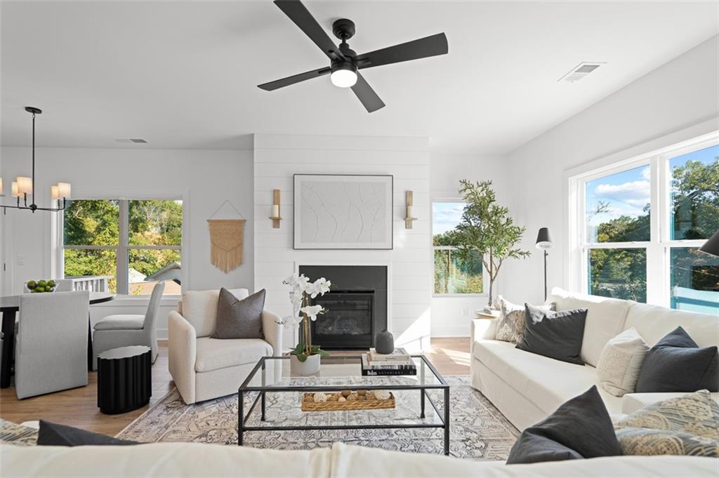 369 King's Landing Atlanta, GA 30354 - Photo 10 of 41